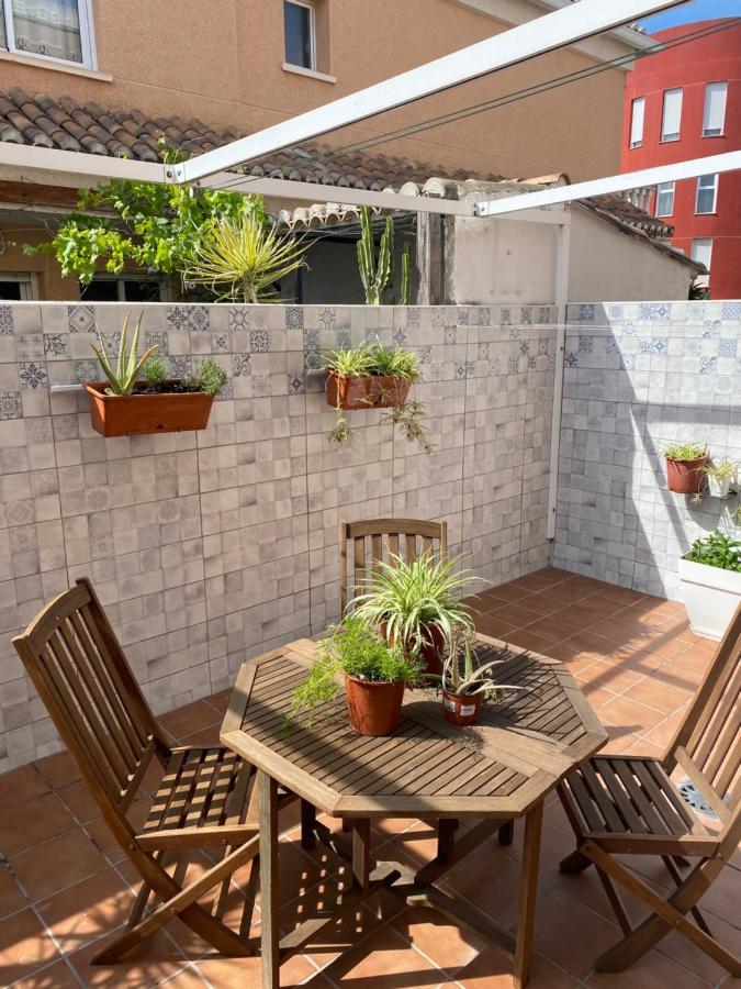 Comfortable Guest Room With Balcony Beniarjo エクステリア 写真